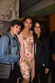  Sonakshi Sinha and Shraddha Kapoor at the special screening of Chhichhore!