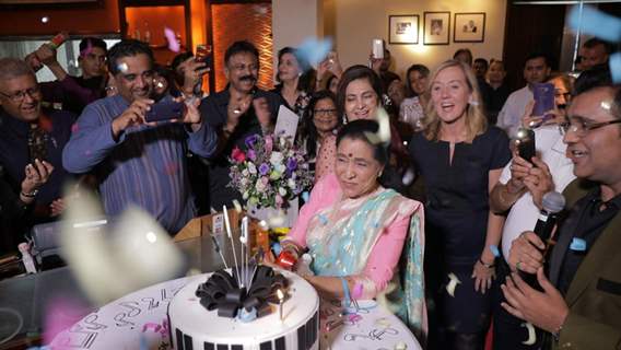 Asha Bhosle at her 86th birthday celebrations