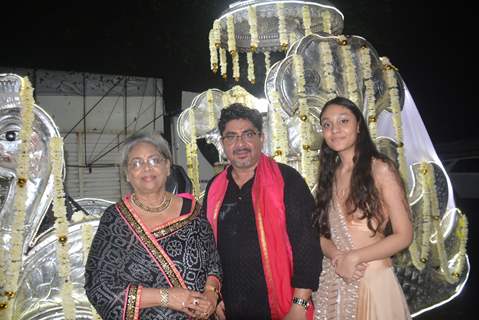Rajan Shahi with his mother and daughter