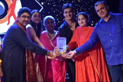 Rajan Shahi and Mohsin Khan with his family