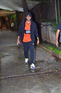 Kartik Aaryan snapped around the town!