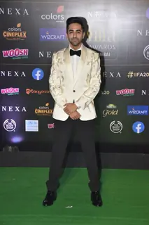 Bollywood celebrities walk the Green Carpet at IIFA awards 2019! 