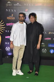 Bollywood celebrities walk the Green Carpet at IIFA awards 2019! 