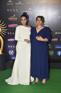 Bollywood celebrities walk the Green Carpet at IIFA awards 2019! 