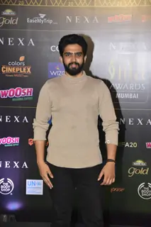 Bollywood celebrities walk the Green Carpet at IIFA awards 2019! 