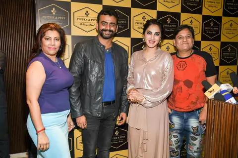 Maitthily Jawkar, Aastad Kale, Smita Gondkar and Tyagraj Khadilkar