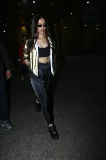 Deepika Padukone snapped at airport!