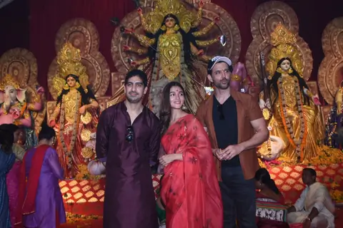Alia Bhatt and Hrithik Roshan attend Durga Pooja!