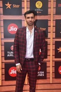 Bollywood celebrities at Jio Mami Awards 2019!