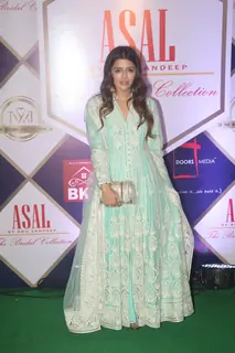 Kartik, Bhumi and Ananya walk the ramp as showstoppers for Abu Jani and Sandeep Khosla!