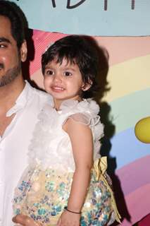 Esha Deol and Bharat Takhtani host Birthday bash for daughter Radhya Takhtani!