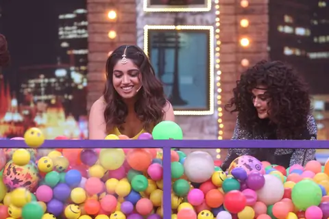 Tapsee and Bhumi on sets of Movie Masti with Maniesh Paul