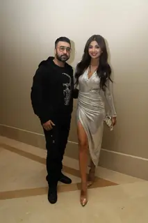 Raj Kundra and Shilpa Shetty pose for a picture!