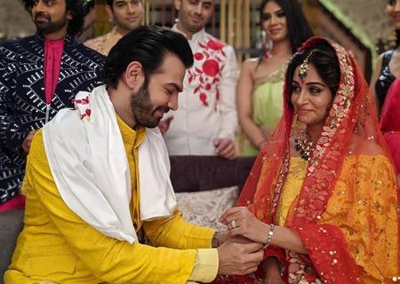 Rohit Sonakshi Engagement Sequence Pictures from Kahaan Hum Kahaan Tum