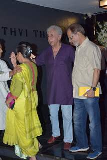 Bollywood celebs spotted at the opening of Prithvi Theatre Festival!