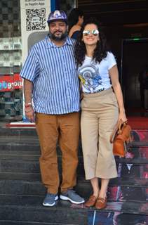 Taapsee Pannu and Tushar Hiranandani papped around the town!