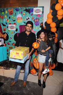 Celebrities attend Bella and Vienna's birthday bash