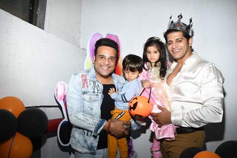 Krushna Abhishek and son with Karanvir Bohra and his daughter