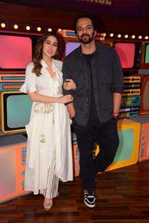 Sara Ali Khan and Rohit Shetty on the sets of Movie Masti with Maniesh Paul