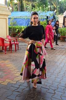 Karisma Kapoor on the sets of Movie Masti with Maniesh Paul