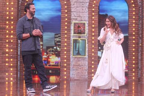 Rohit Shetty and Sara Ali Khan on the sets of Movie Masti with Maniesh Paul 