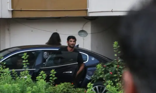 Sushant Singh Rajput and Rhea Chakraborty