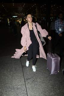 Alia Bhatt papped at the airport