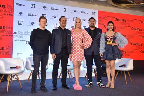 Katy Perry and Jacqueline Fernandez attend Oneplus Music festivale press conference in Mumbai!