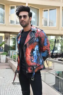 Celebs papped promoting Pagalpanti