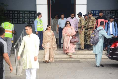 Deepika and Ranveer spotted with their family at Kalina Airport