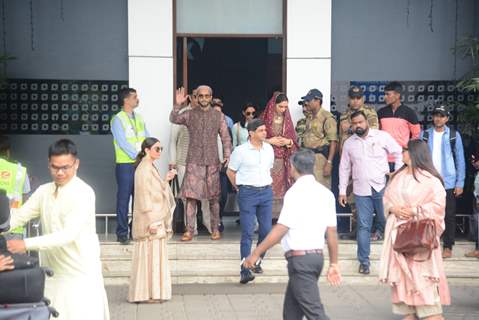 Deepika and Ranveer spotted with their family at Kalina Airport