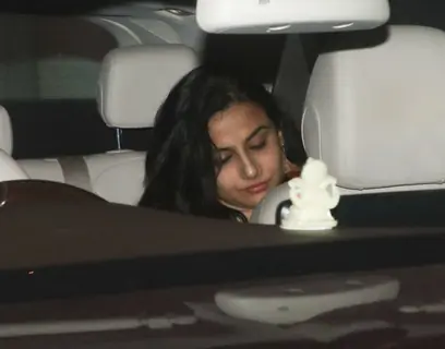 Celebs papped around the town!