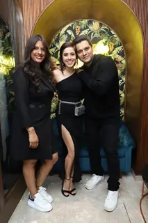 Celebrities snapped at Lean Kitchen by Maya