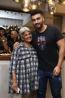 Celebrities snapped at Lean Kitchen by Maya