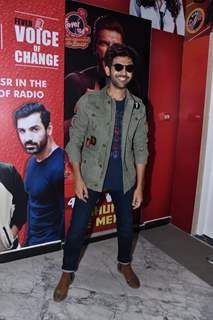 Kartik Aaryan at the promotions of Pati Patni Aur Woh