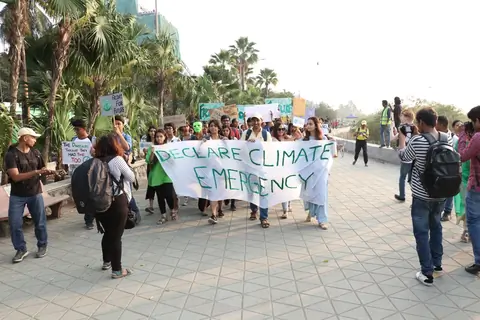 Dia Mirza leads a Climate Change Protest!