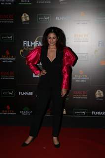 Celebs on the red carpet of Filmfare Glamour and Style Awards 2019