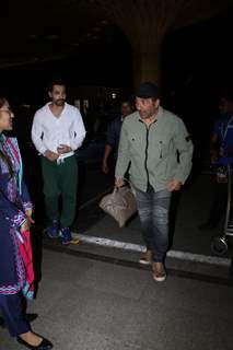 Sunny Deol snapped at the airport