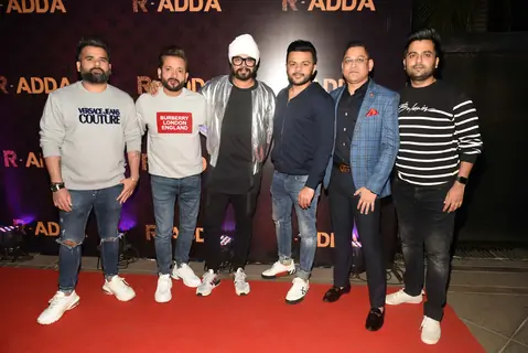 Anuj Chug, Vicky chug, Ramji Gulati, Gaurav Parikh, Nihit Srivastava and Ketul Parikh