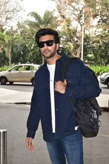 Meezaan Jaffrey spotted at airport