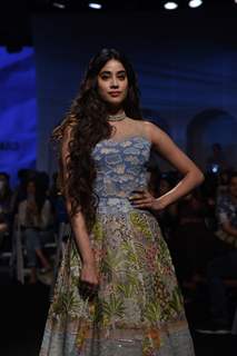 Janhvi Kapoor walked the ramp at Lakme Fashion Week