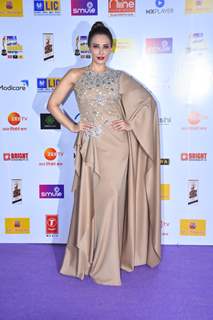 Iulia Vantur snapped at Mirchi Awards 2020