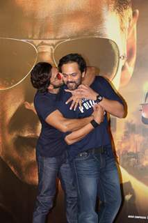 Ranveer Singh kisses Rohit Shetty at the trailer launch of Sooryavanshi!