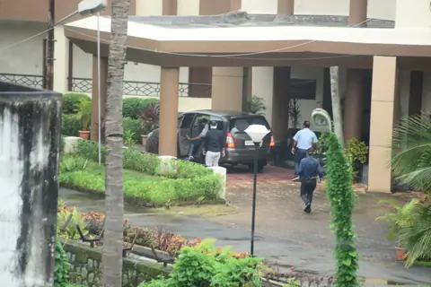 Rhea Chakraborty and brother Showik snapped arriving at DRDO guest house after receiving summons from CBI!