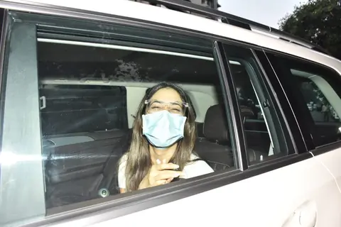 Kim Sharma snapped around the town!