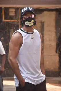 Varun Dhawan snapped at Juhu