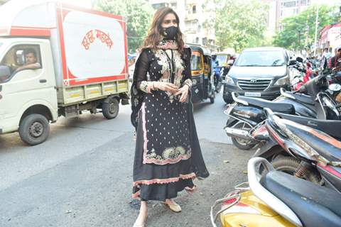 Karishma Tanna snapped at a store launch in Lokhandwala!