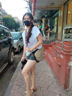 Shivaleeka Oberoi snapped around the town!