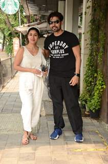 Gurmeet Choudhary and wife snapped around the town!