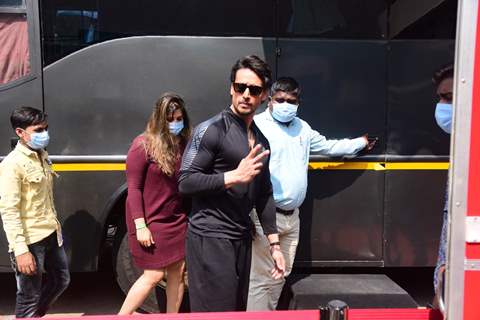 Tiger Shroff snapped on the sets 